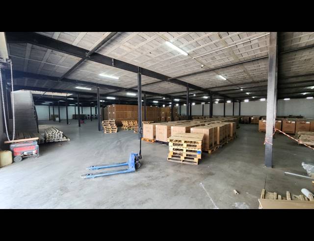4,060M² WAREHOUSE TO LET IN SUNDERLAND RIDGE